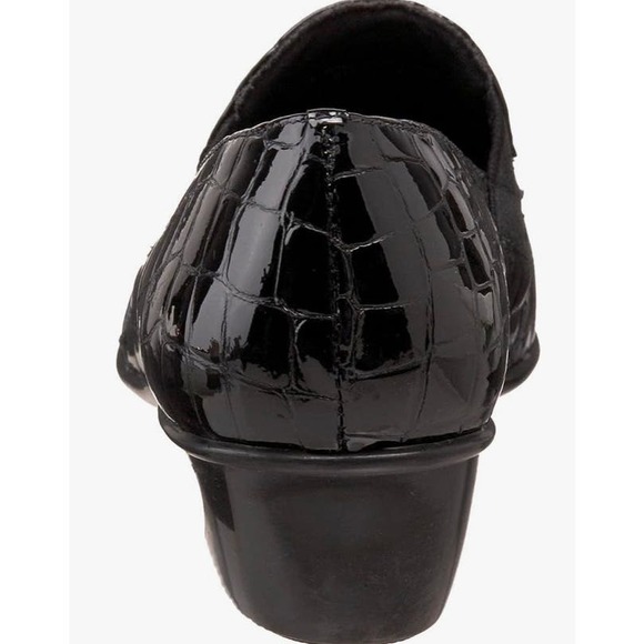 Walking Cradles Women's Teri Flat Croc Patent Print - Size 6 S - Picture 4 of 8